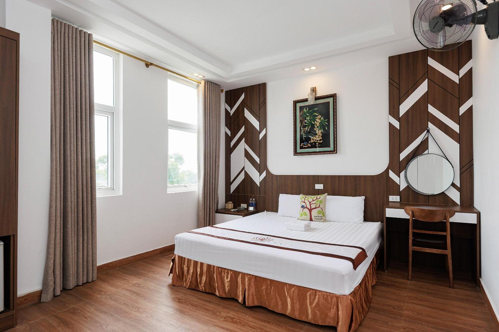 OYO 472 Khách sạn Lenka gần Bệnh viện Nam Thăng Long Hà Nội Ngoại thất bức ảnh