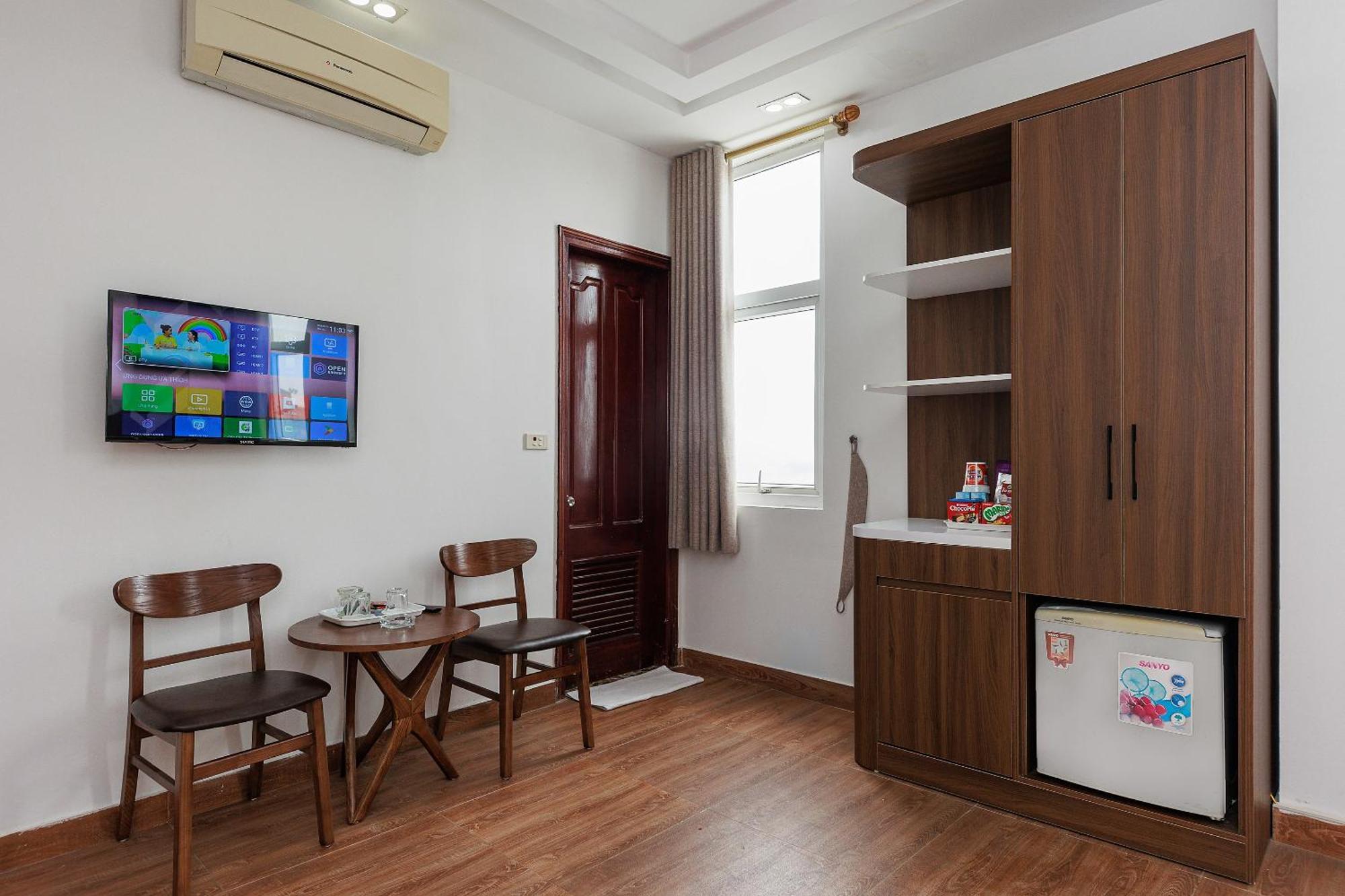 OYO 472 Khách sạn Lenka gần Bệnh viện Nam Thăng Long Hà Nội Ngoại thất bức ảnh