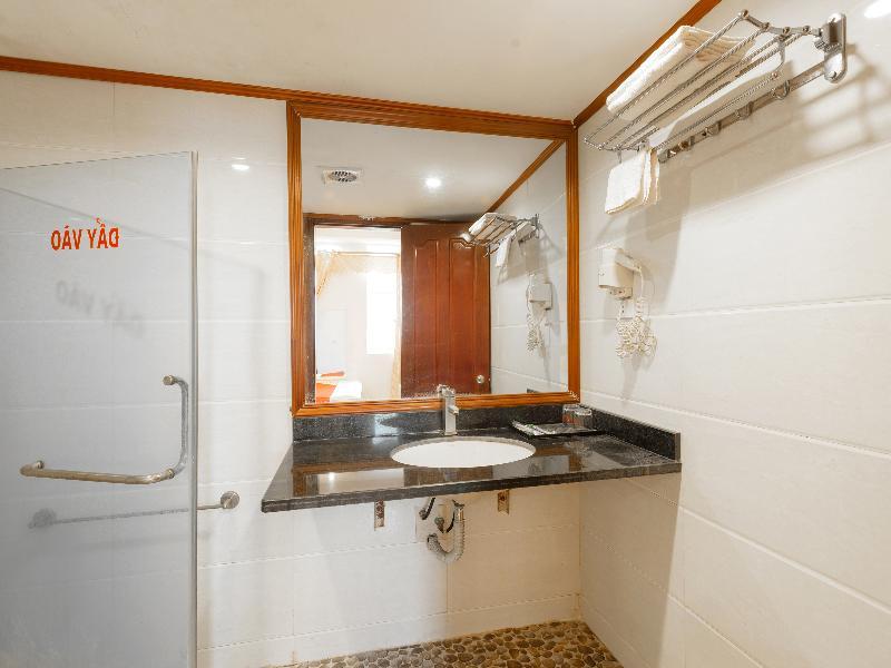 OYO 472 Khách sạn Lenka gần Bệnh viện Nam Thăng Long Hà Nội Ngoại thất bức ảnh